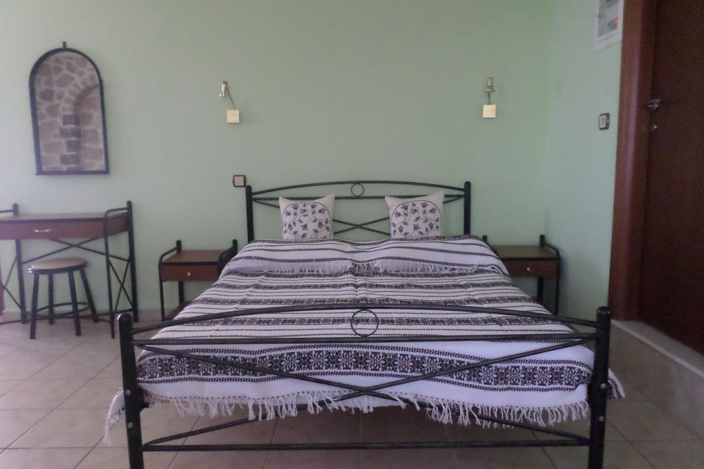 To Asteri Apartment Avgonima Room photo